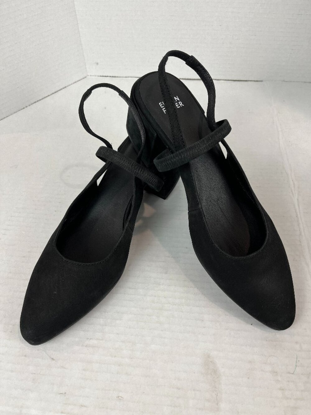Women's Black Strappy leather Eileen Fisher heels Sized US 9